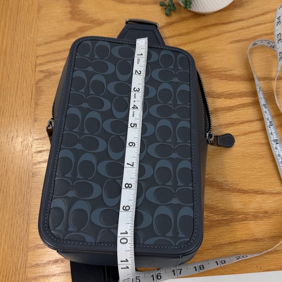 Coach Men’s Sullivan Pack In Signature Leather Black and Blue Gorgeous Crossbody - Picture 13 of 15